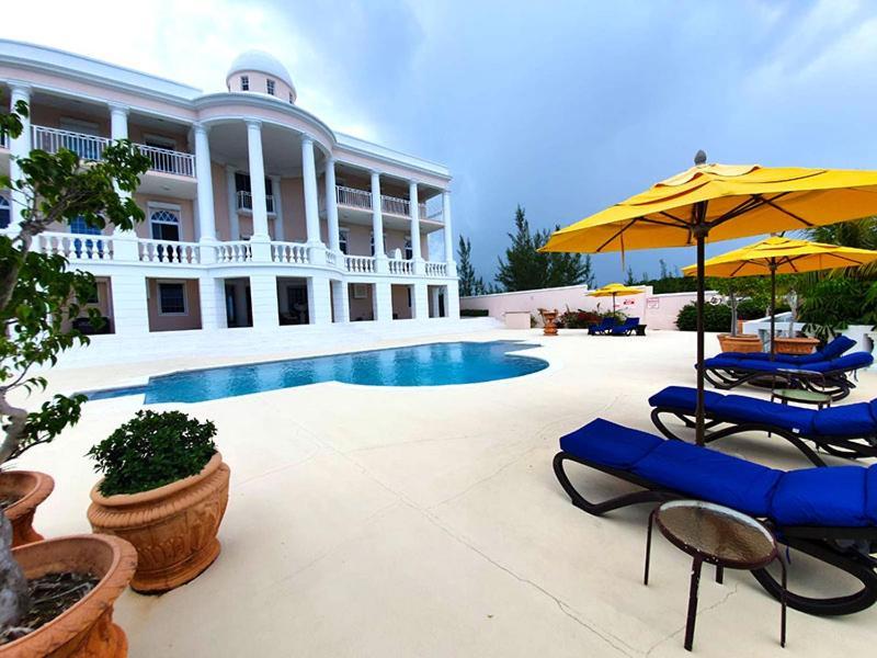 Ocean West Boutique Hotel Nasáu Exterior foto