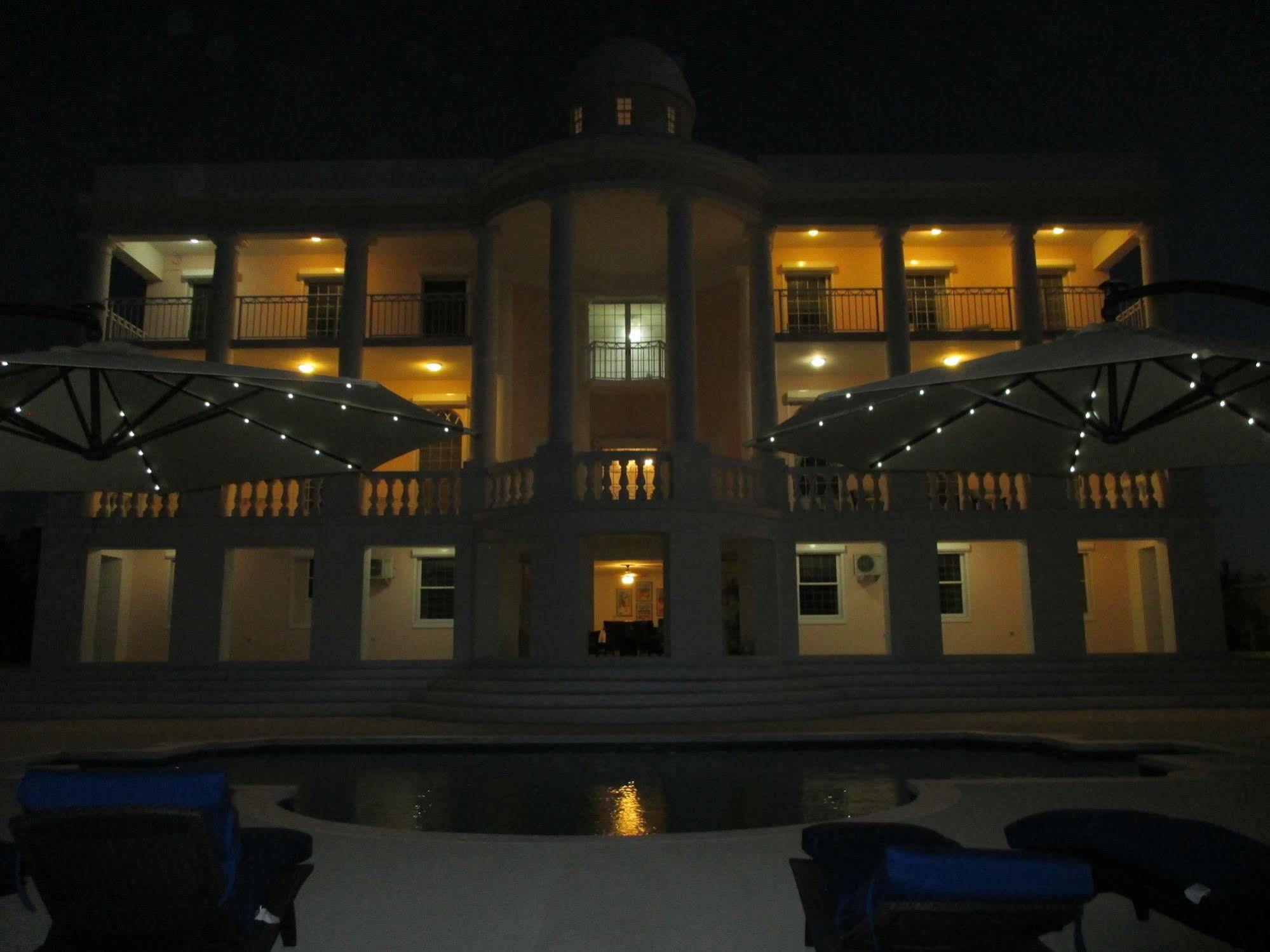Ocean West Boutique Hotel Nasáu Exterior foto